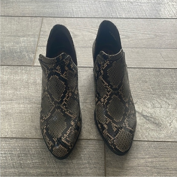 Fergalicious Size 8 Snake Print Ankle Boots. - Picture 3 of 7